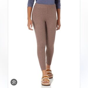 UGG Brown Ribbed Knit Leggings